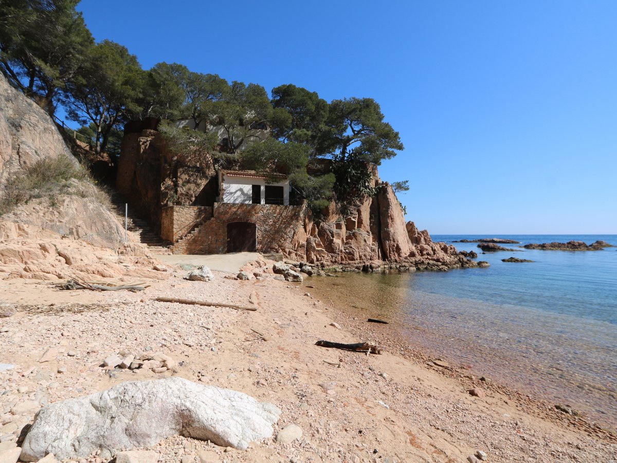 Aigua Xelida Bay