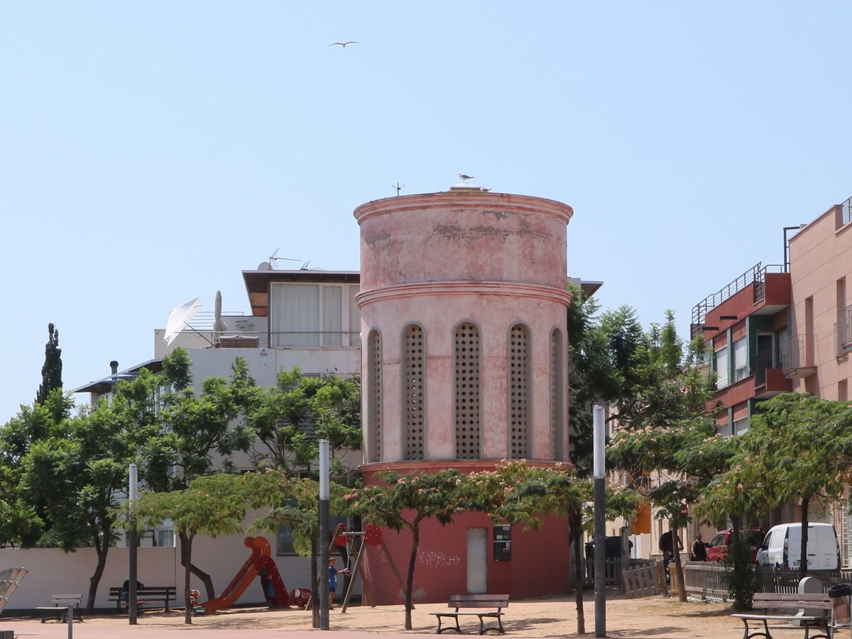 Palamós. Water tank of El Pedró