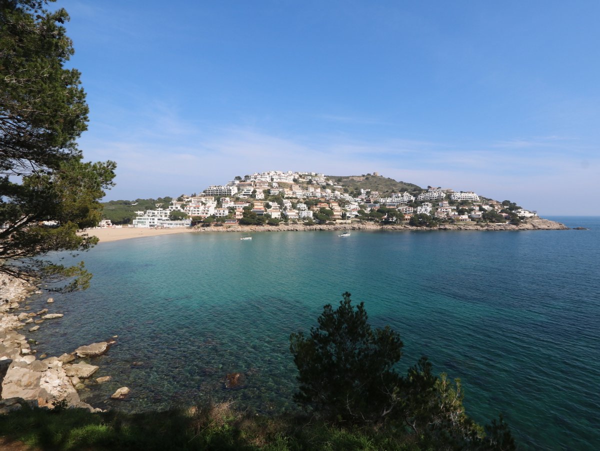 L'Escala. The Montgó Bay