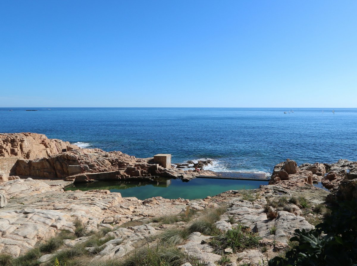 Fornells. Natural pool Es Cau