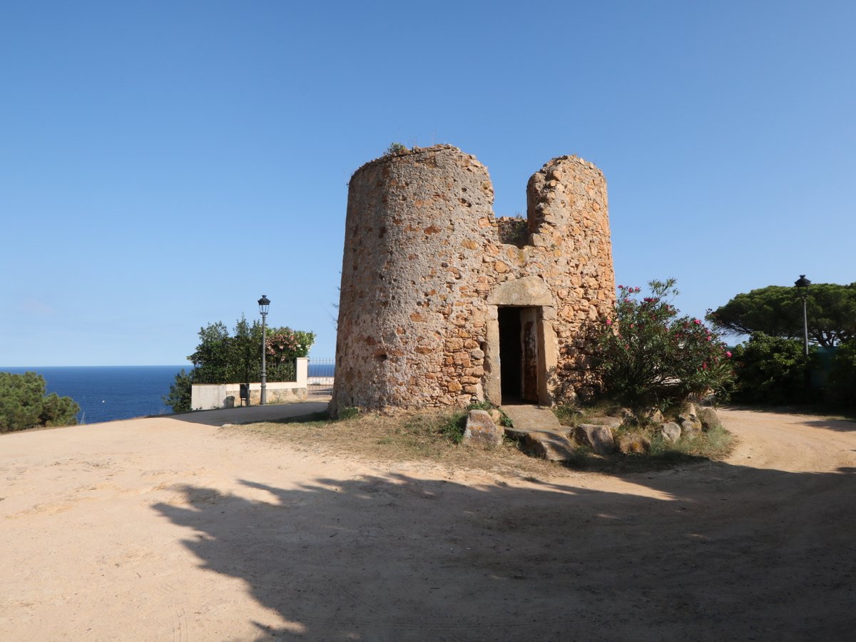 Sant Feliu de Guíxols. Carrer Sicília Tower