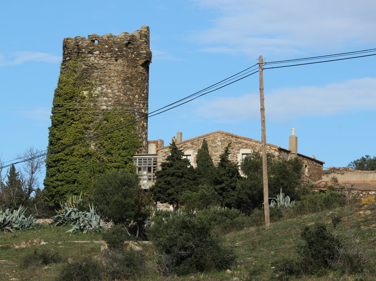 Roses. Sastre Tower