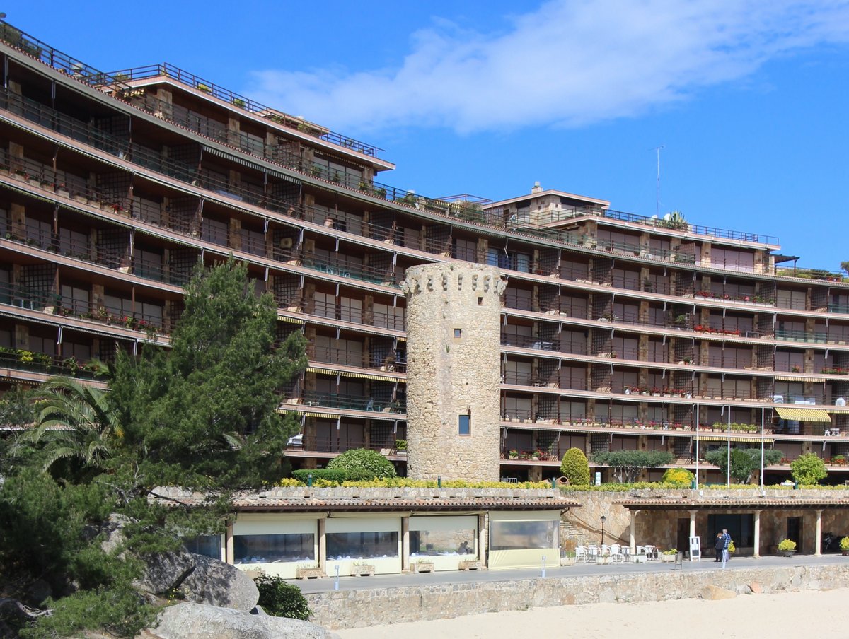 The observation tower Torre Valentina, 2016